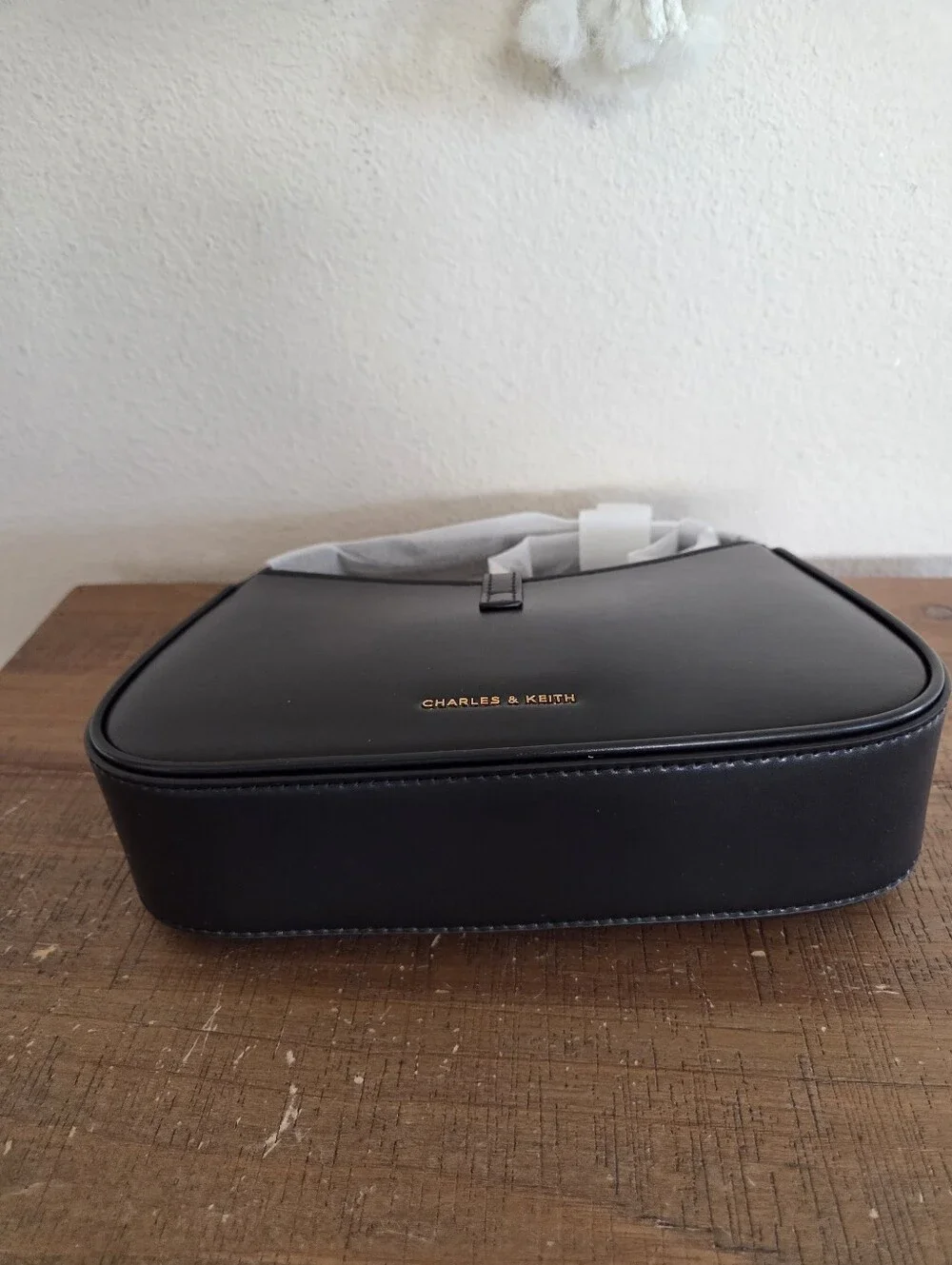 Charles & Keith Black Cesia Metallic Accent Shoulder Bag NWT